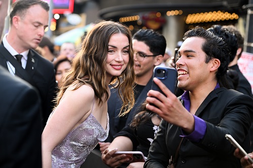 Ana, recoge tus cuchillos… que hay mucho que matar