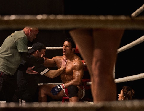 Dwayne Johnson irreconocible en la nueva película de A24 'The Smashing Machine'